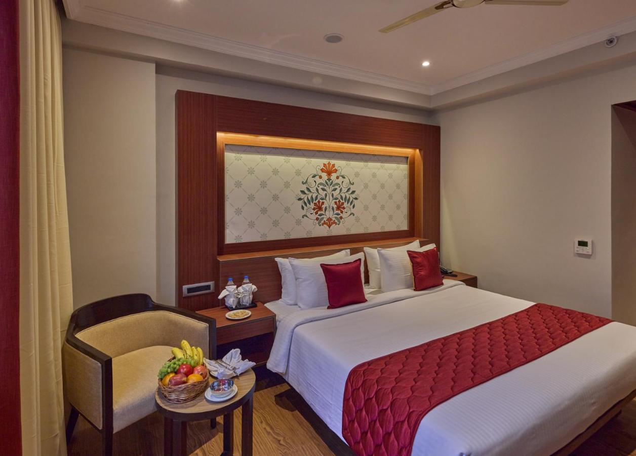 Hotel Golden Tulip Tirupati Esterno foto