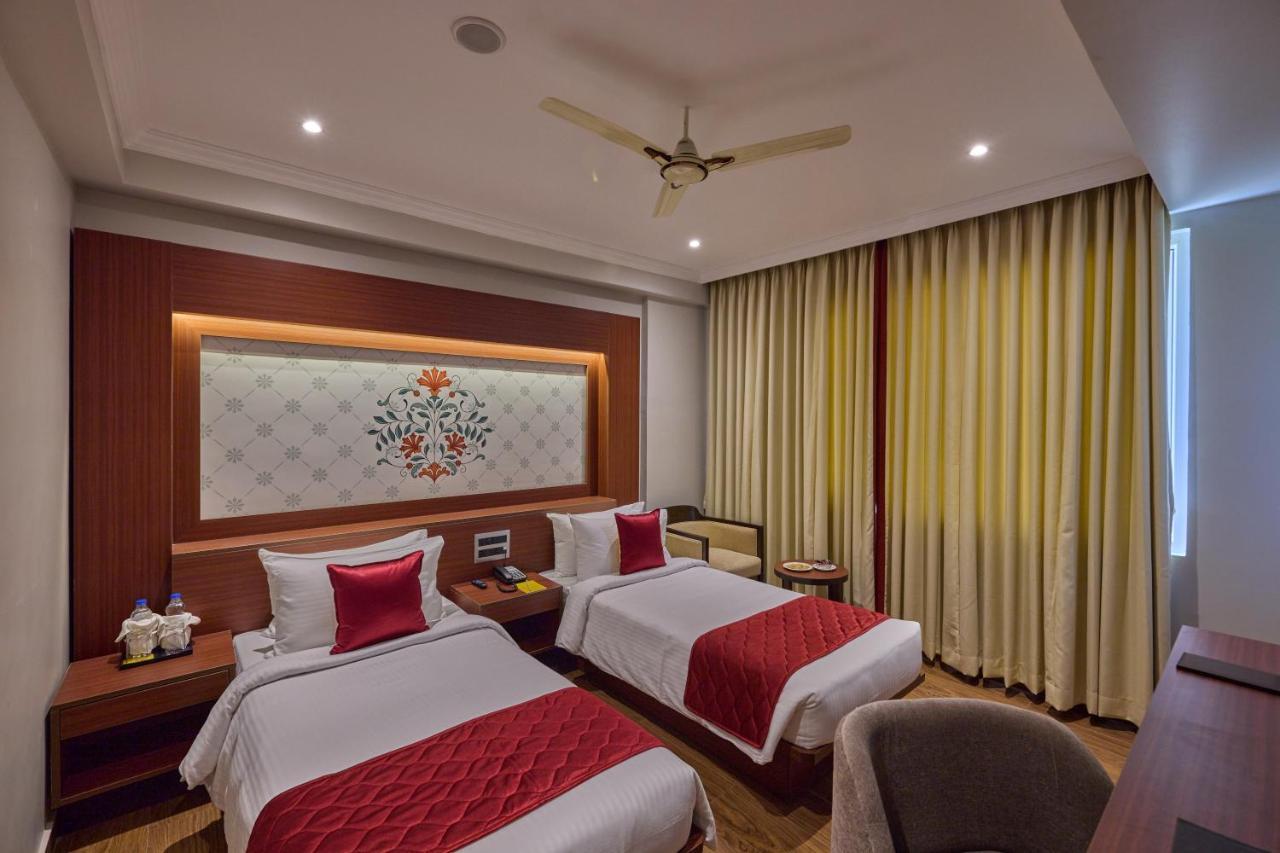 Hotel Golden Tulip Tirupati Esterno foto